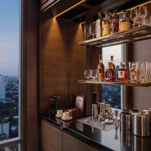 08-thonburi-suite-bar